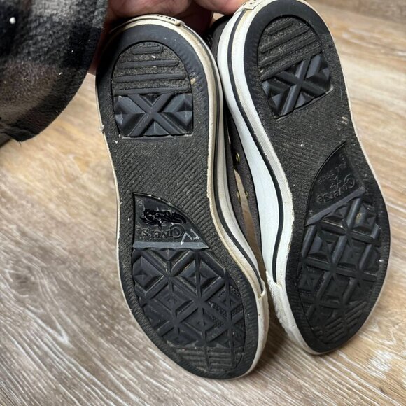 Converse All Star Low Top Chuck Taylors Gray Womens Size 7 - Picture 4 of 8